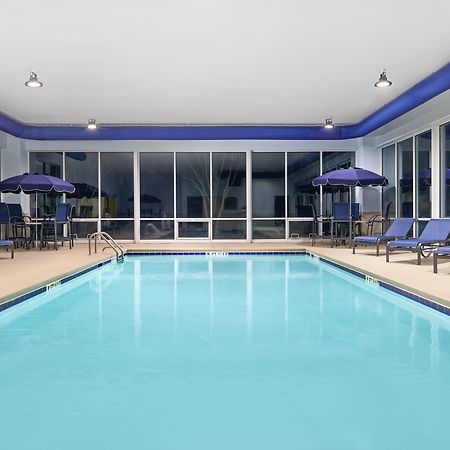 ספרטנבורג Holiday Inn Express & Suites I-26 & Us 29 At Westgate Mall By Ihg מראה חיצוני תמונה