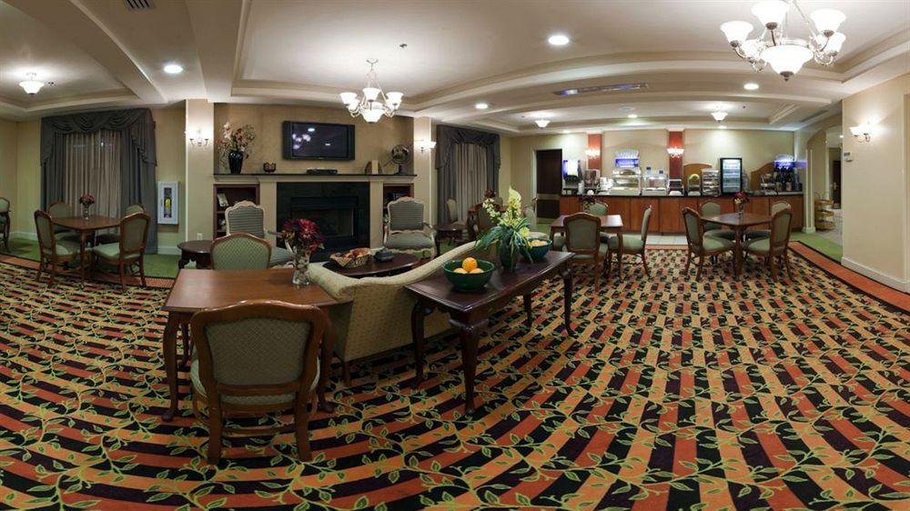 ספרטנבורג Holiday Inn Express & Suites I-26 & Us 29 At Westgate Mall By Ihg מראה חיצוני תמונה