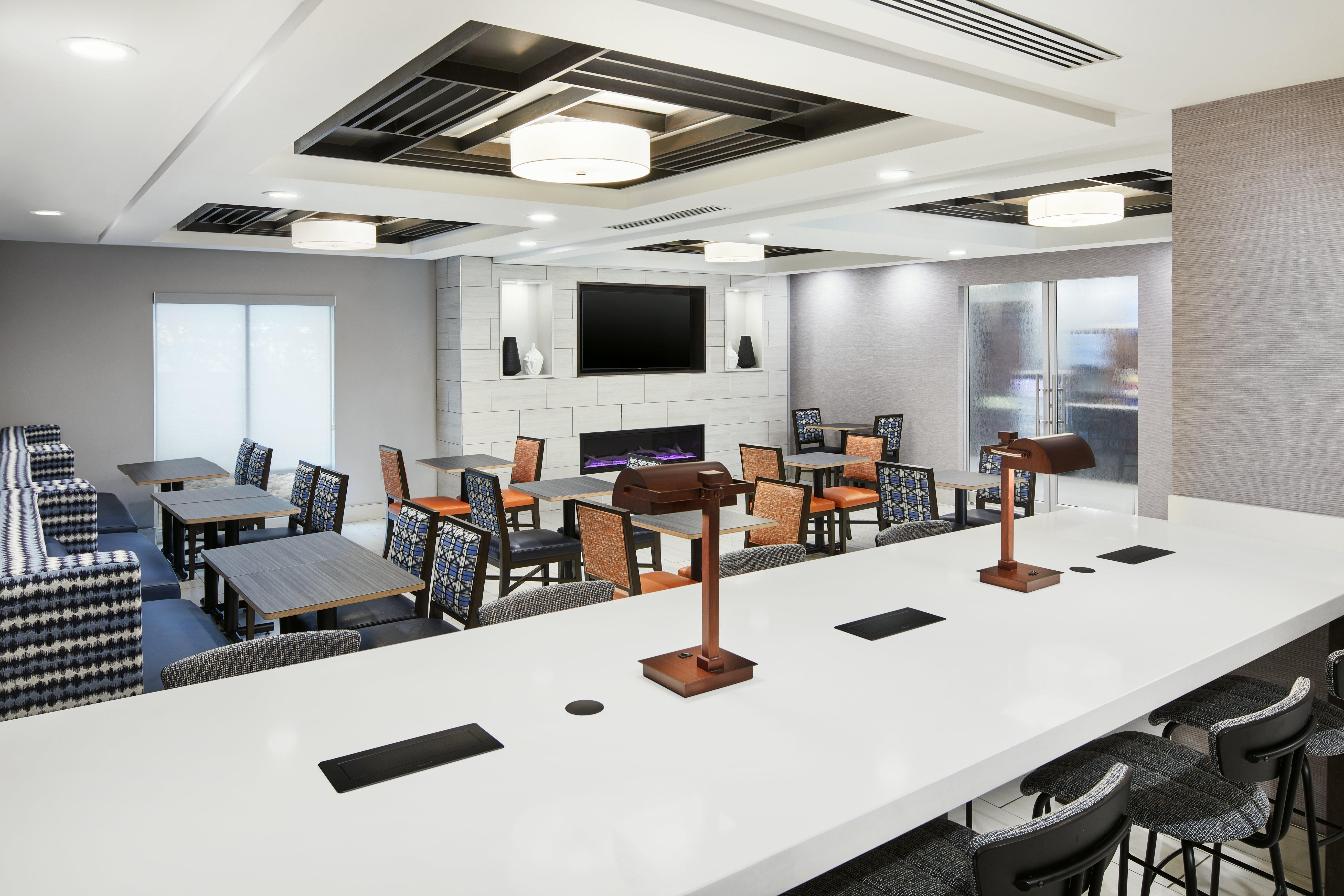 ספרטנבורג Holiday Inn Express & Suites I-26 & Us 29 At Westgate Mall By Ihg מראה חיצוני תמונה