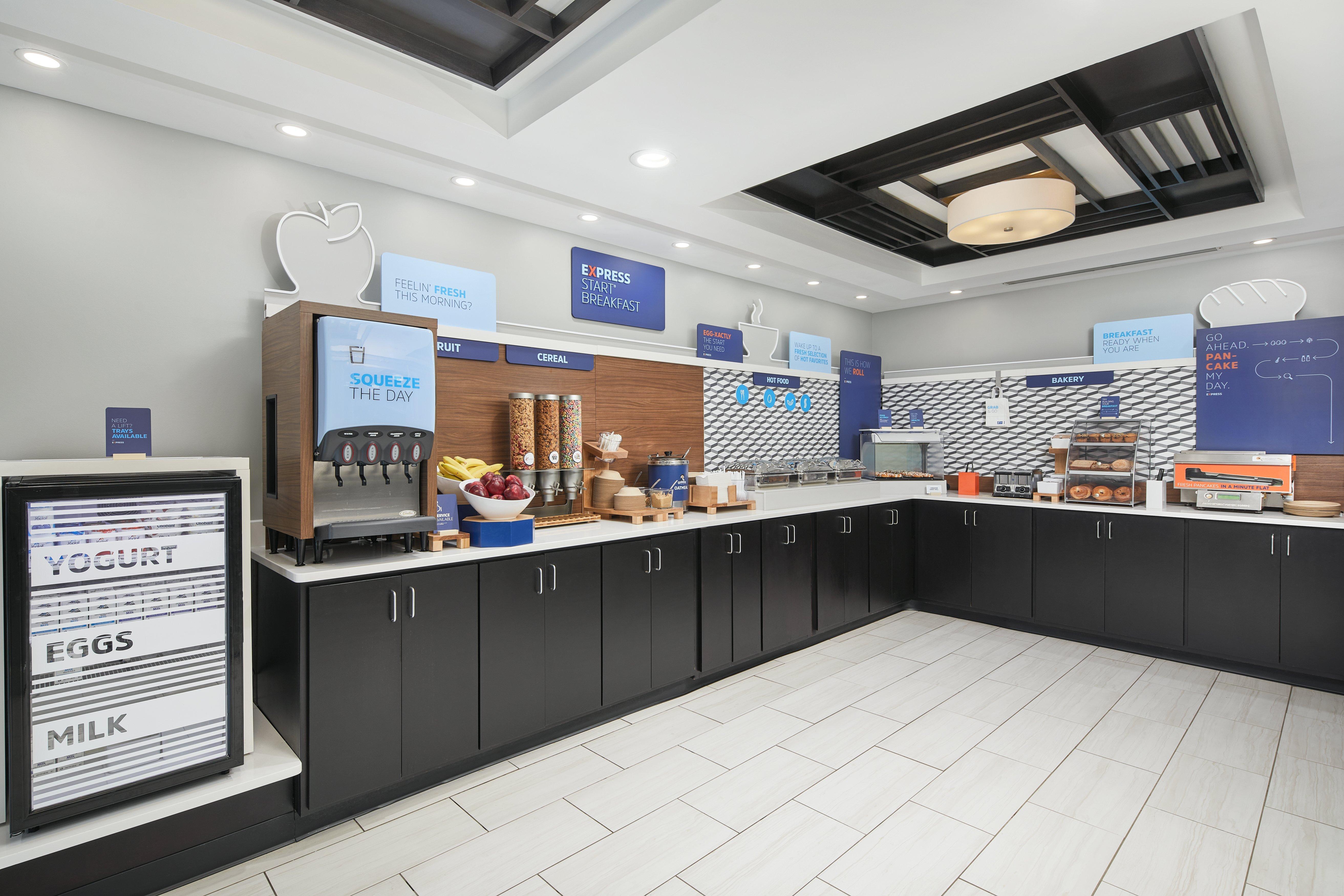 ספרטנבורג Holiday Inn Express & Suites I-26 & Us 29 At Westgate Mall By Ihg מראה חיצוני תמונה