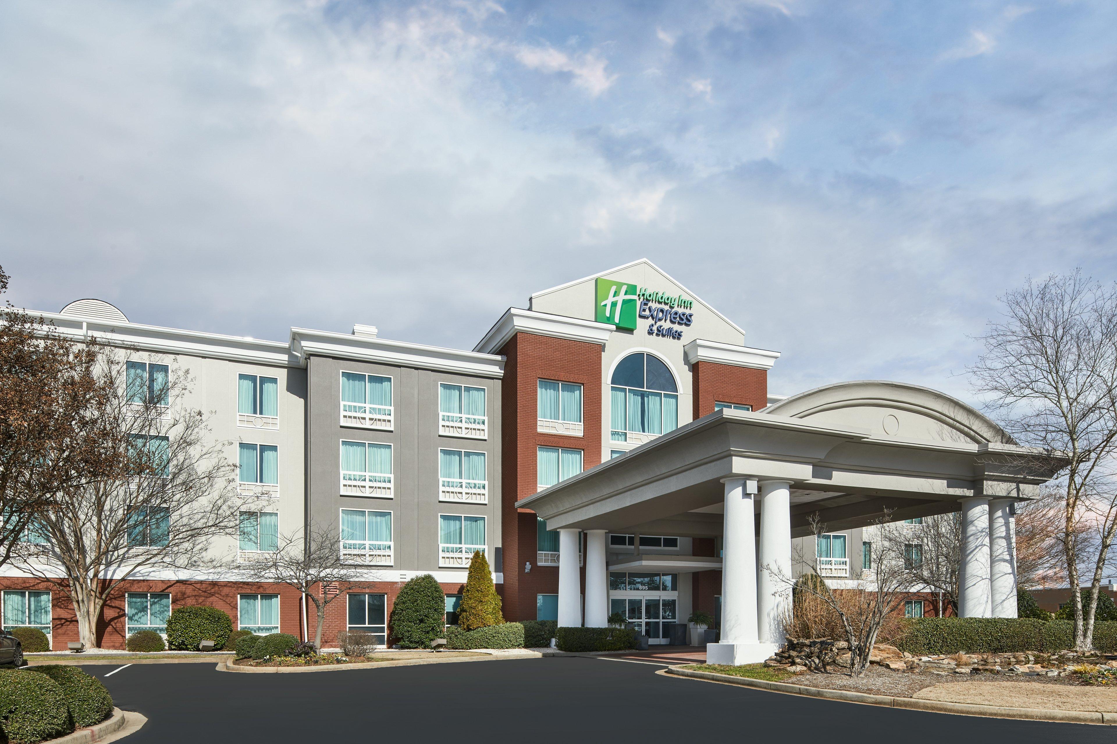 ספרטנבורג Holiday Inn Express & Suites I-26 & Us 29 At Westgate Mall By Ihg מראה חיצוני תמונה