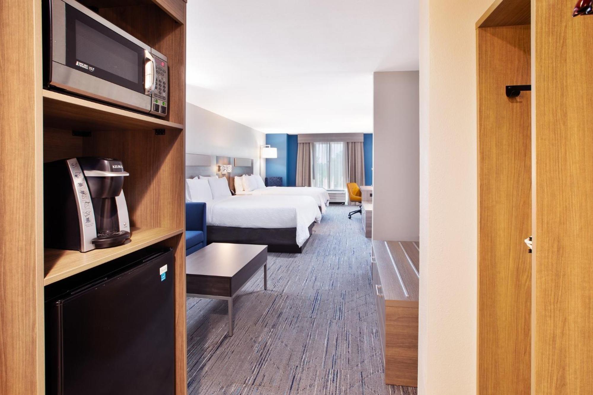 ספרטנבורג Holiday Inn Express & Suites I-26 & Us 29 At Westgate Mall By Ihg מראה חיצוני תמונה
