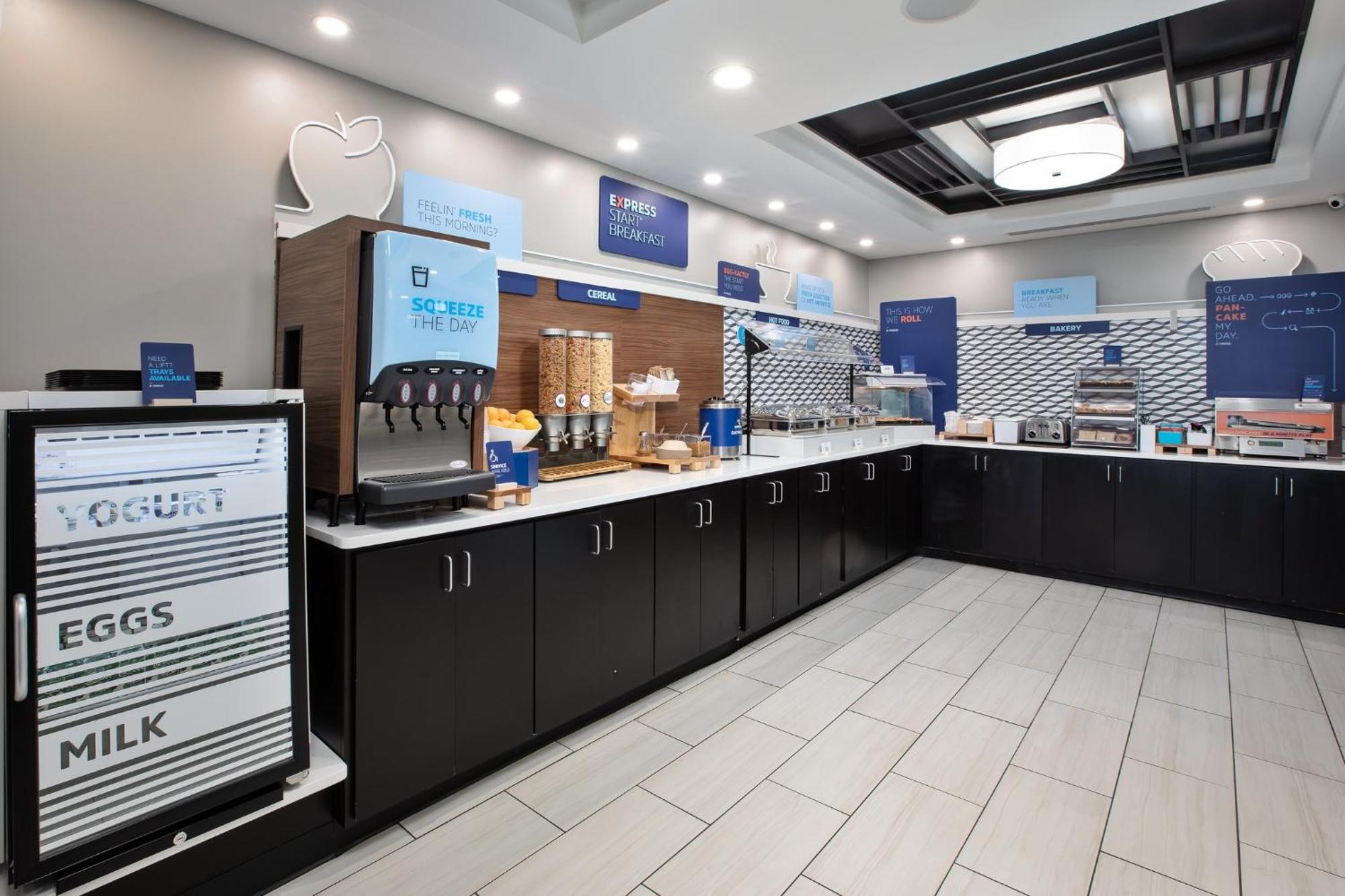 ספרטנבורג Holiday Inn Express & Suites I-26 & Us 29 At Westgate Mall By Ihg מראה חיצוני תמונה