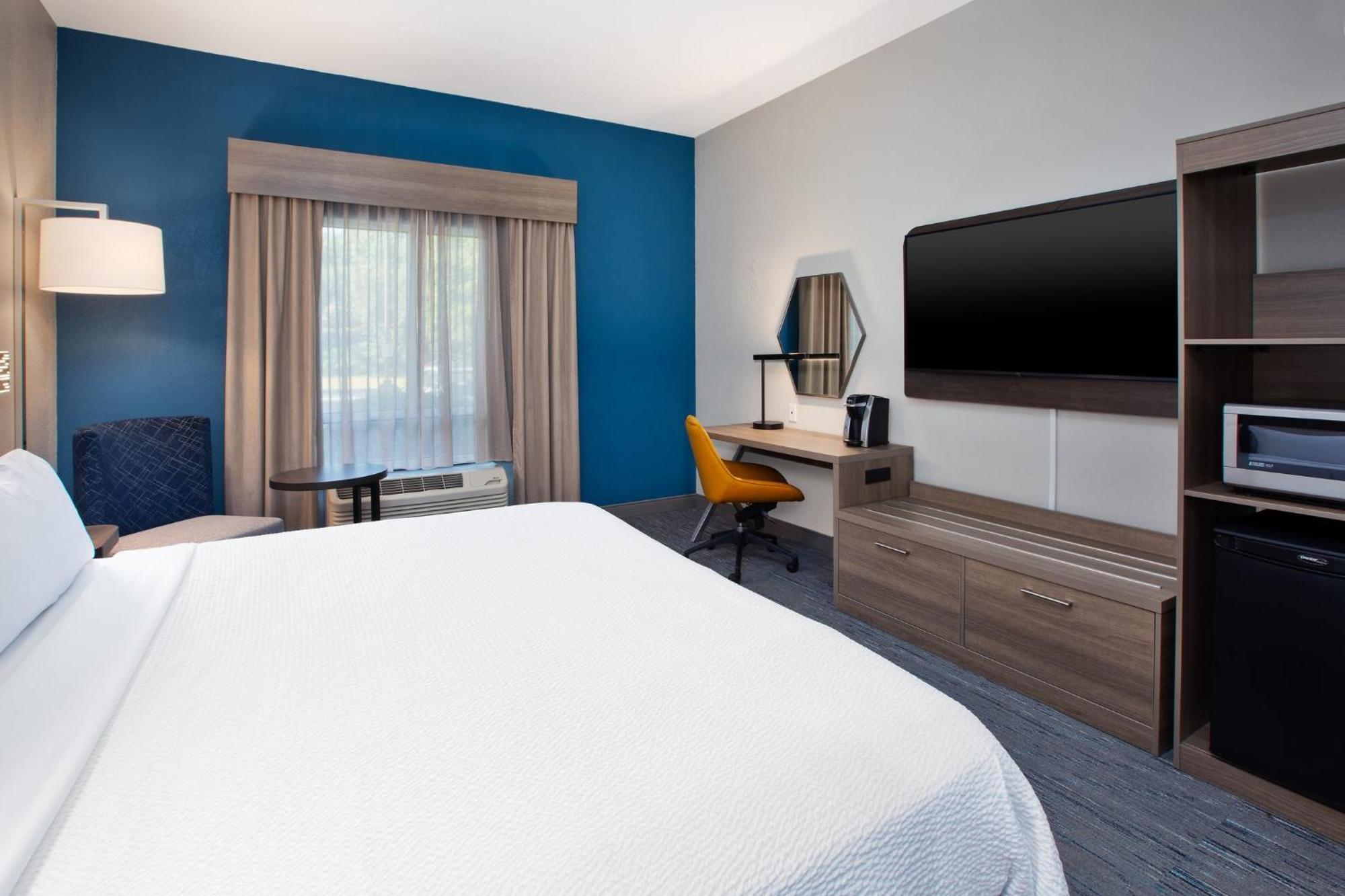 ספרטנבורג Holiday Inn Express & Suites I-26 & Us 29 At Westgate Mall By Ihg מראה חיצוני תמונה