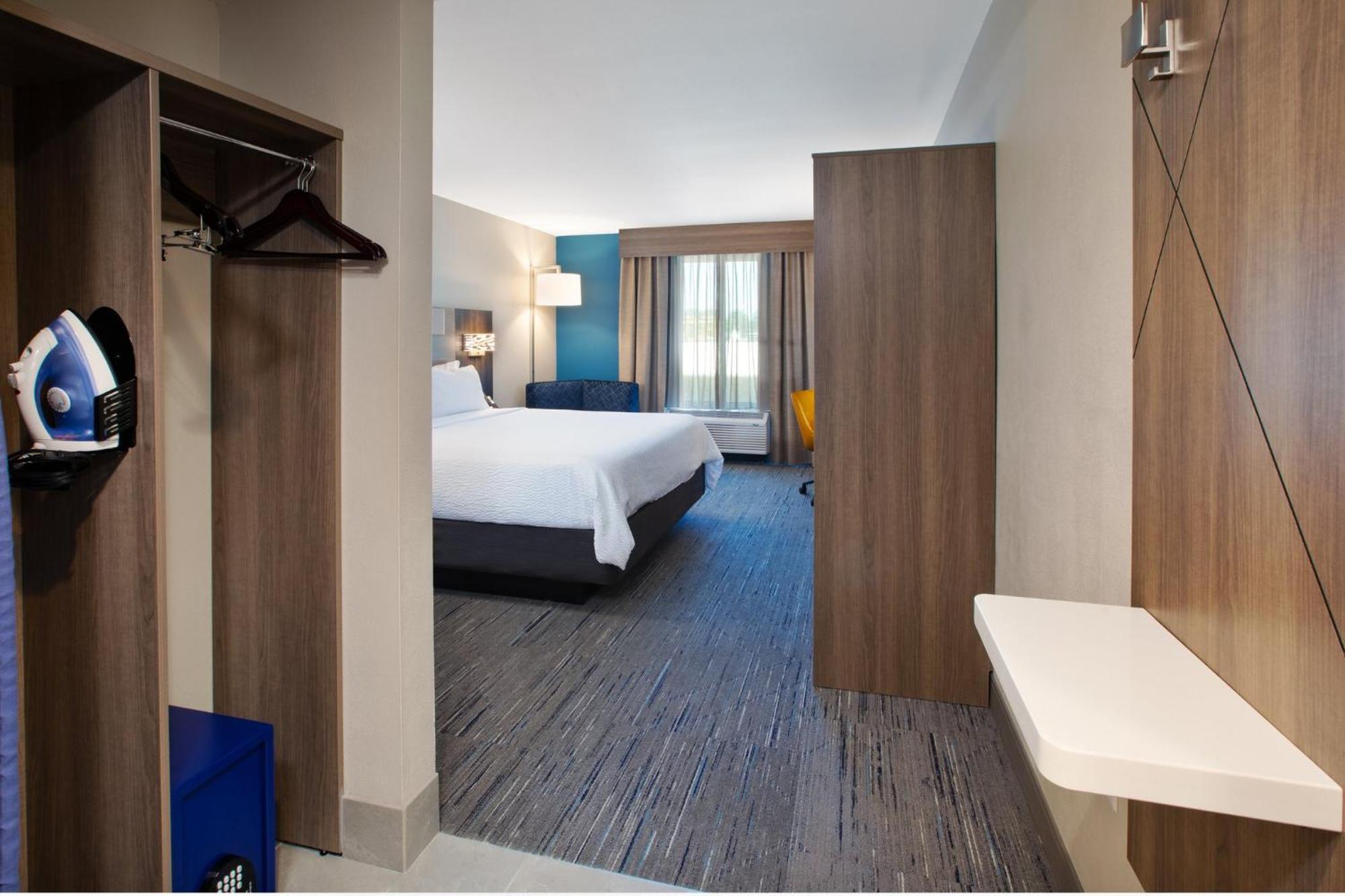 ספרטנבורג Holiday Inn Express & Suites I-26 & Us 29 At Westgate Mall By Ihg מראה חיצוני תמונה